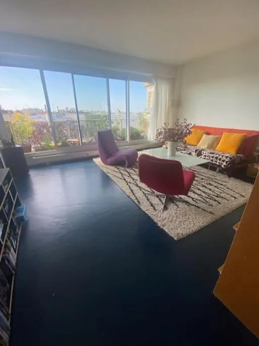Apartment With Stunning View Of And Eiffel Tower Paris